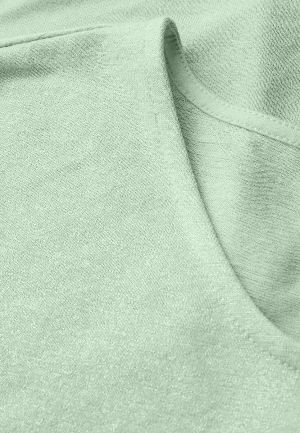 Schimmerndes V-Neck Shirt