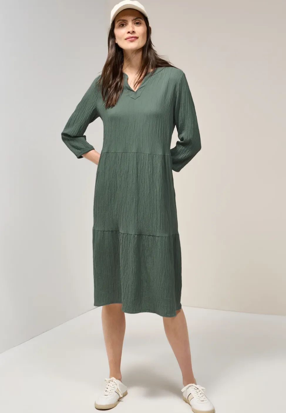 Seersucker-Kleid mit Volants