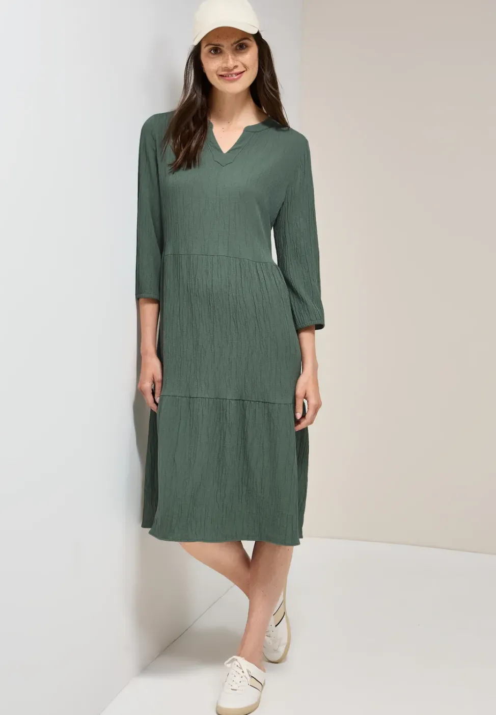 Seersucker-Kleid mit Volants