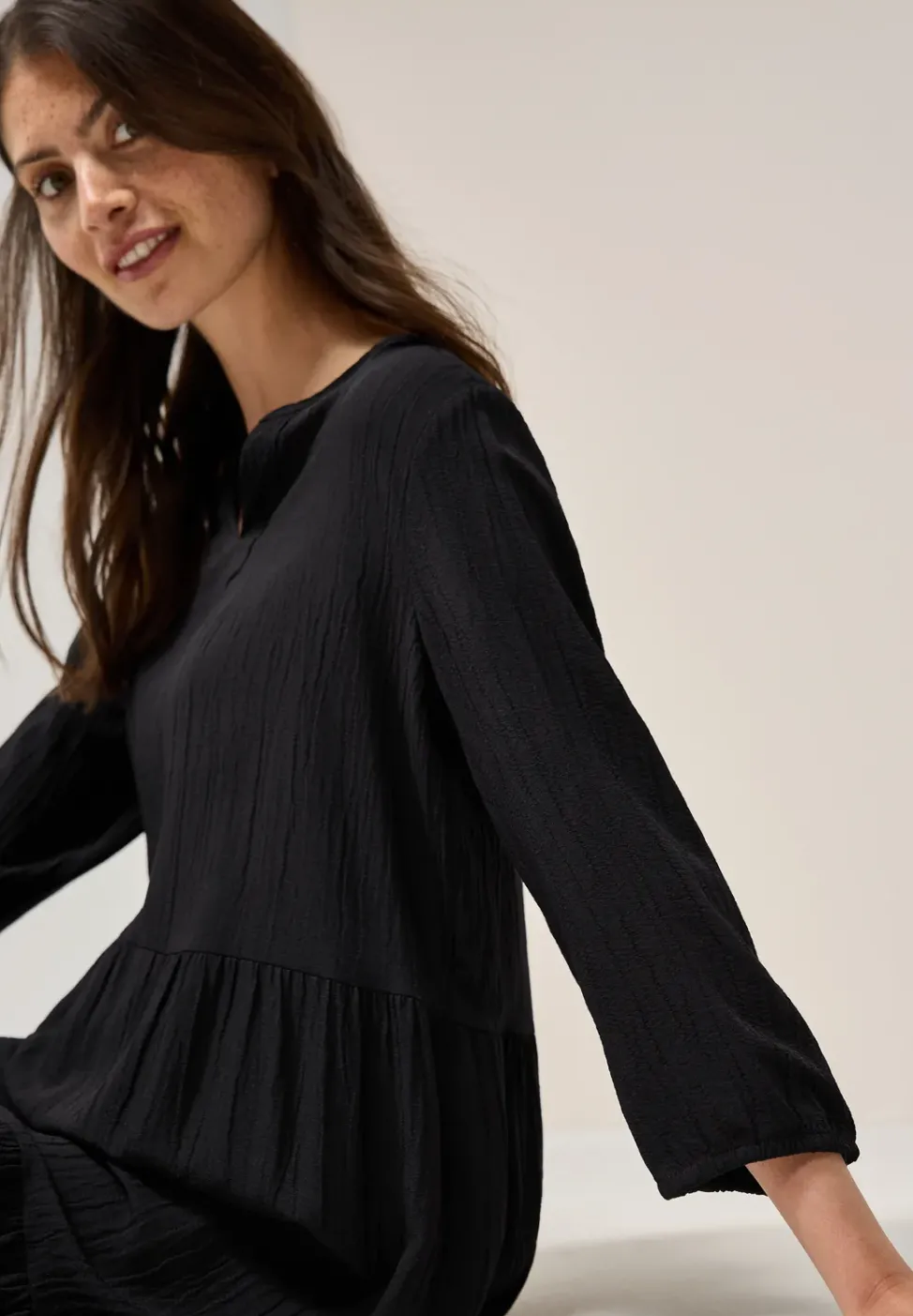 Seersucker-Kleid mit Volants