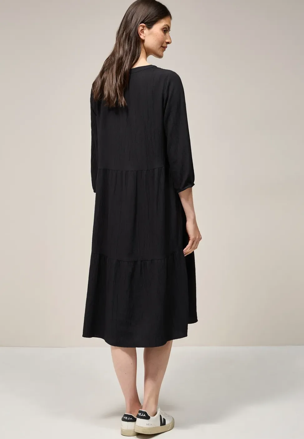 Seersucker-Kleid mit Volants