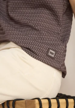 Shirt mit Funnel Neck im Two-Tone-Look