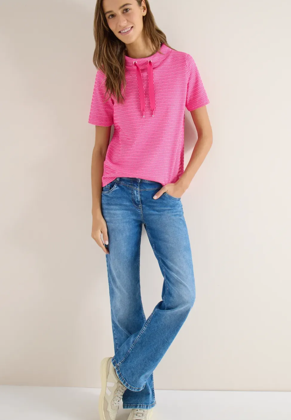 Shirt mit Funnel Neck im Two-Tone-Look