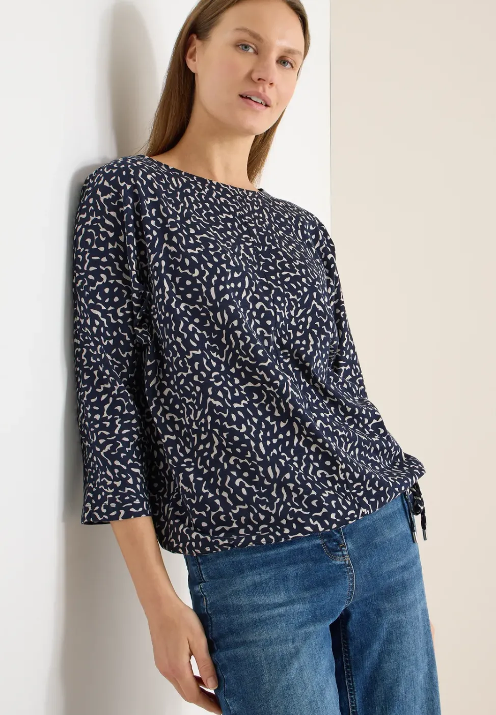Shirt mit Minimal Print