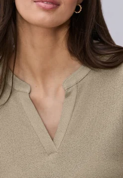 Shirt mit Split Neck im Strick-Look