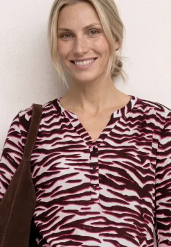 Shirt mit Split Neck und Strukturmix