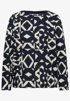 Shirt mit U-Boot-Ausschnitt