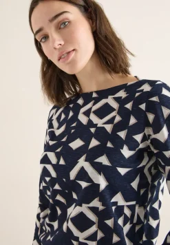 Shirt mit U-Boot-Ausschnitt