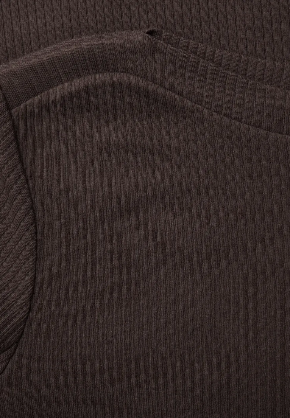 Shirt in Rippstruktur