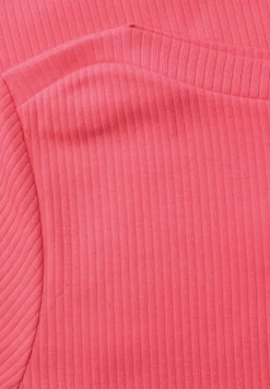 Shirt in Rippstruktur