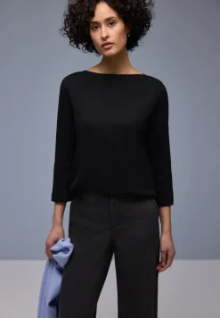 Shirt in Rippstruktur