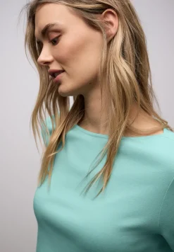 Shirt in Unifarbe