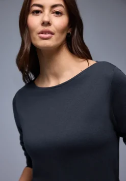 Shirt in Unifarbe