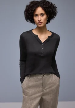 Shirt in Unifarbe