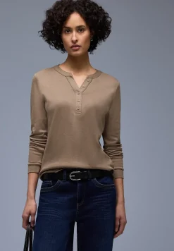 Shirt in Unifarbe