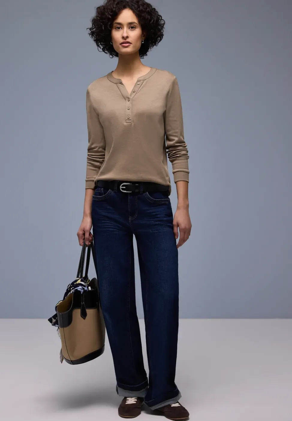 Shirt in Unifarbe