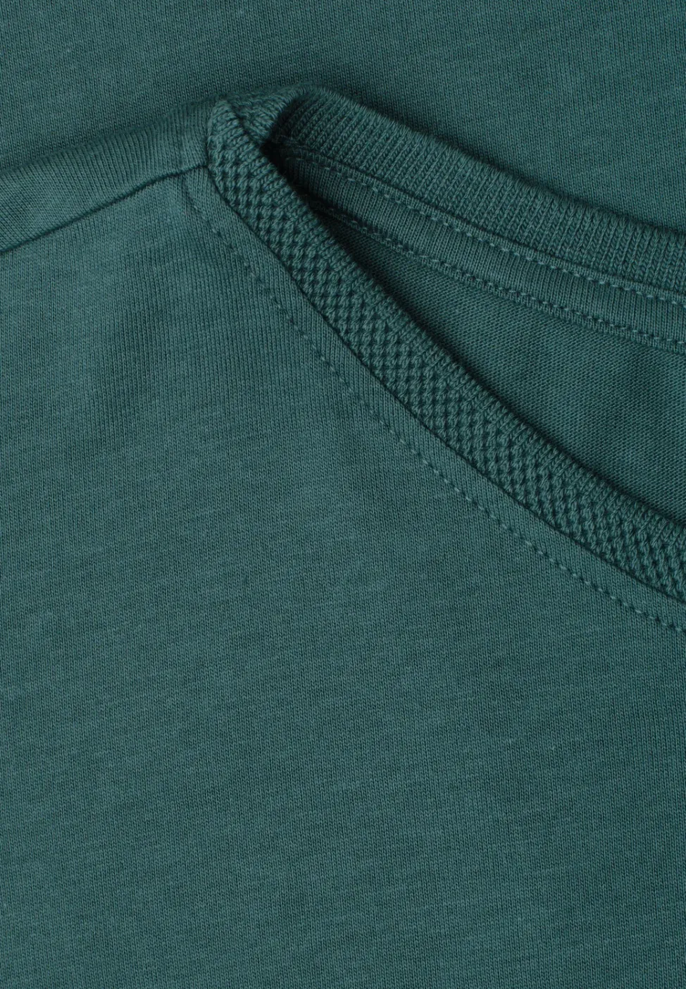 Shirt mit Boatneck und Deko-Detail