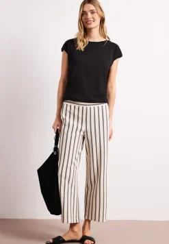 Shirt mit Boatneck und Deko-Detail