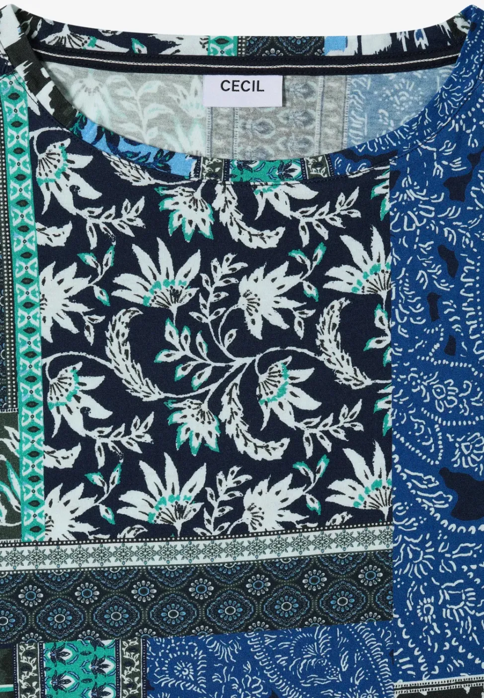 Shirt mit Boat Neck und Patchwork-Print