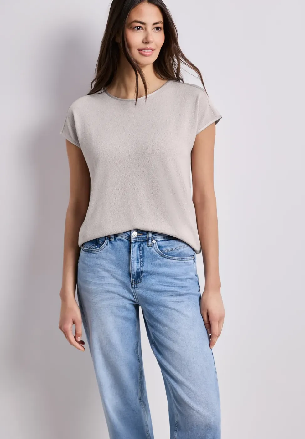 Shirt mit Boatneck und Schulterdetail