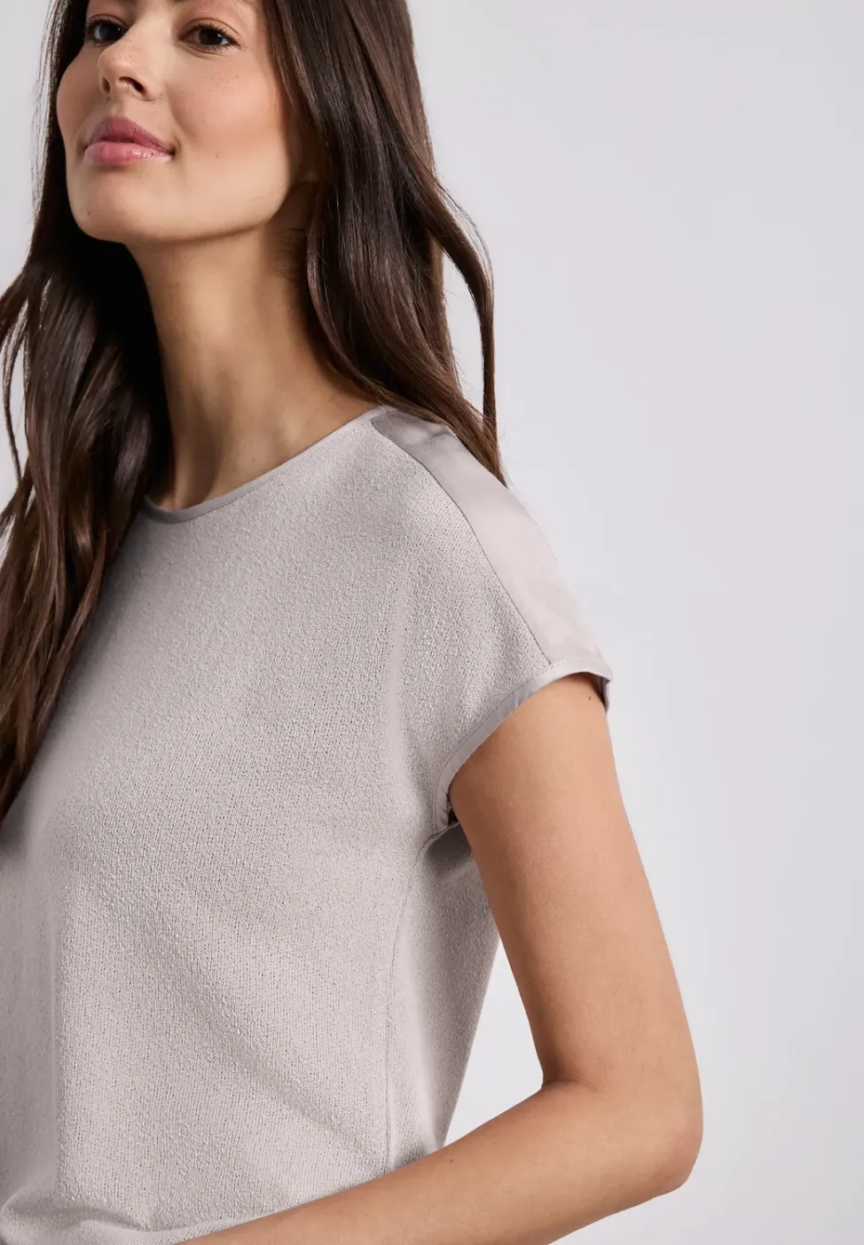 Shirt mit Boatneck und Schulterdetail