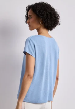 Shirt mit Boatneck und Schulterdetail