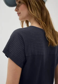 Shirt mit Burn-Out-Details