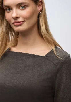 Shirt mit Carré Ausschnitt