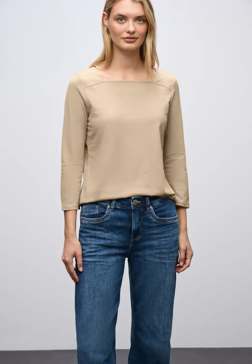 Shirt mit Carré Ausschnitt