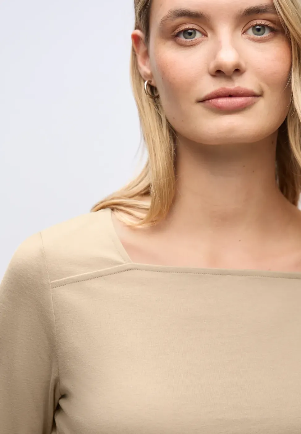 Shirt mit Carré Ausschnitt