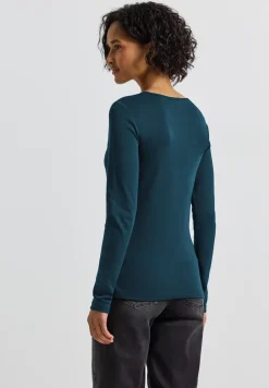 Shirt mit Carrée Ausschnitt