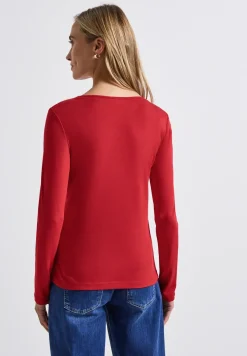 Shirt mit Carrée Ausschnitt