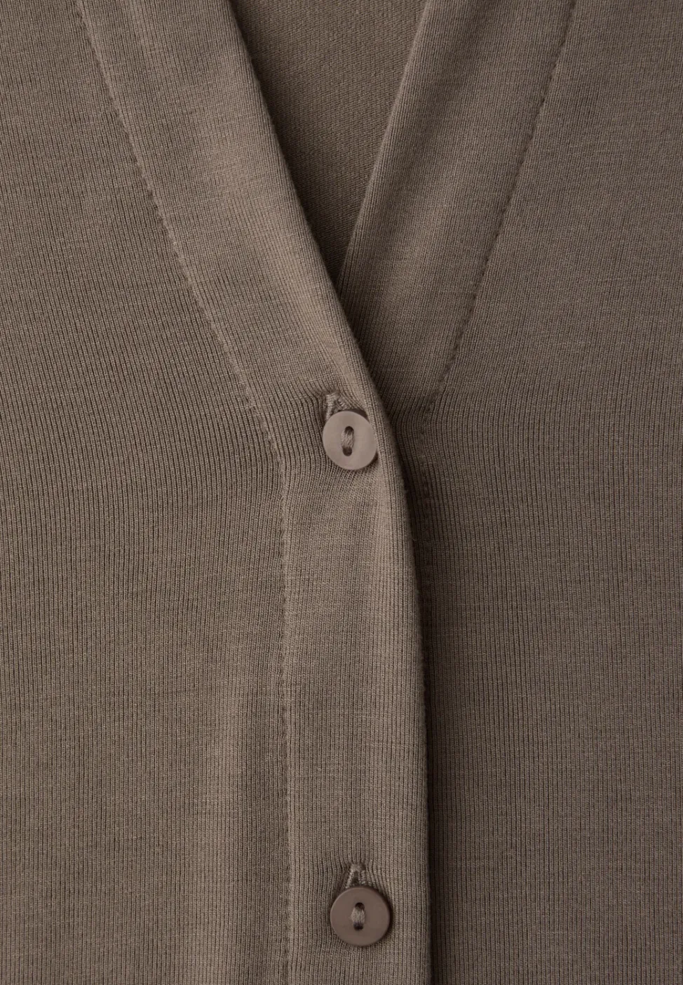 Shirt mit College-Details