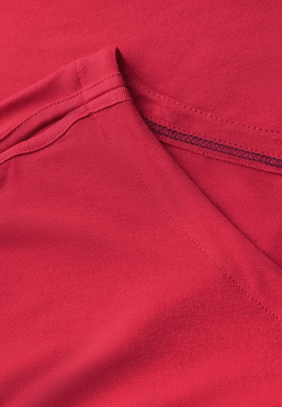 Shirt mit Cut-Out Details