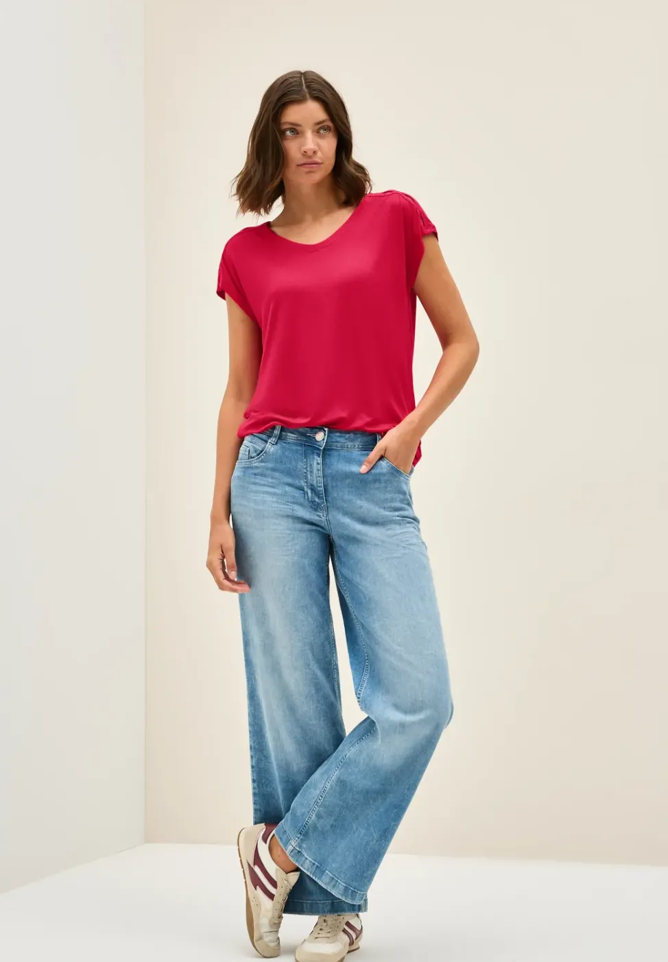 Shirt mit Cut-Out Details