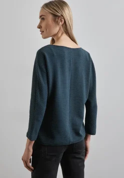 Shirt mit Diagonalstruktur
