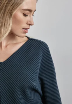 Shirt mit Diagonalstruktur