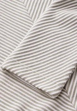 Shirt mit Diagonalstruktur