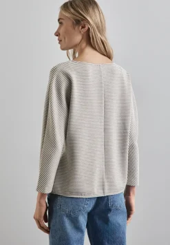 Shirt mit Diagonalstruktur
