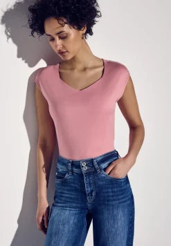Shirt mit Diamant-Ausschnitt