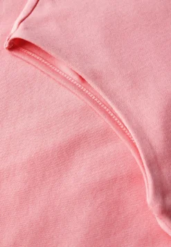 Shirt mit Diamant-Ausschnitt