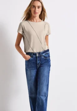 Shirt mit feinen Linien