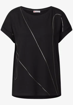 Shirt mit feinen Linien