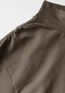 Shirt mit geraffter Schulter