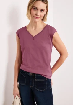 Shirt mit gerundetem V-Ausschnitt