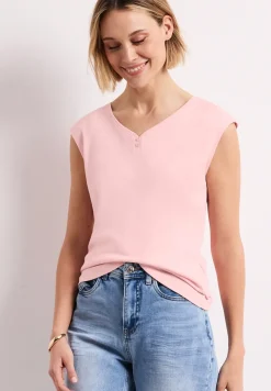 Shirt mit gerundetem V-Ausschnitt