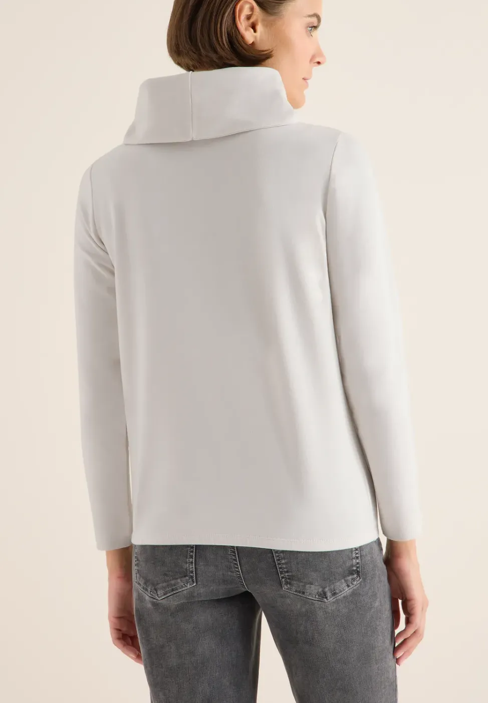 Shirt mit großem Kragen