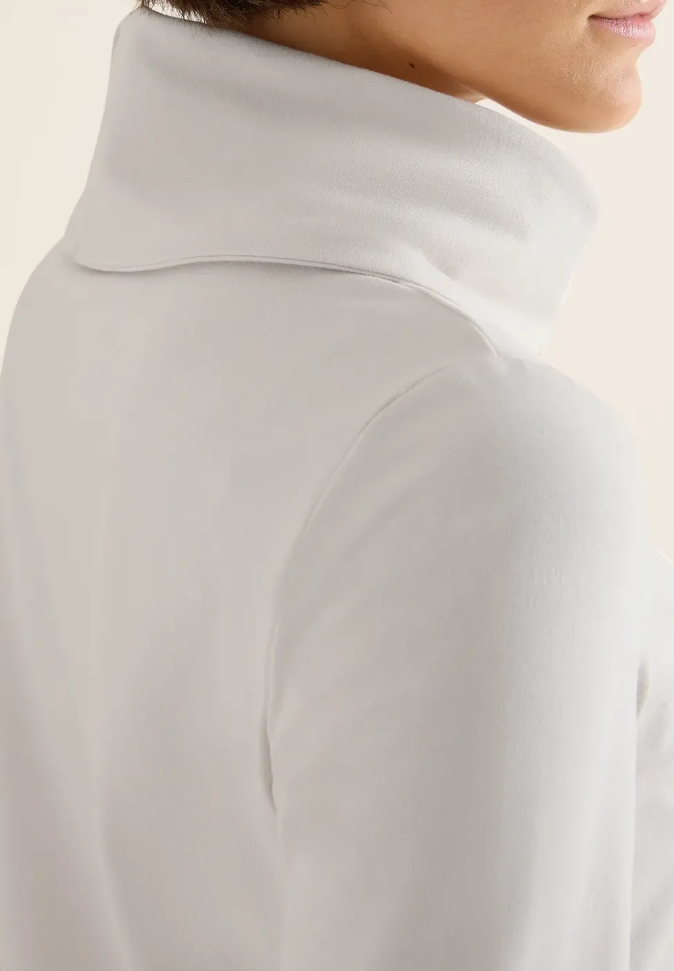 Shirt mit großem Kragen