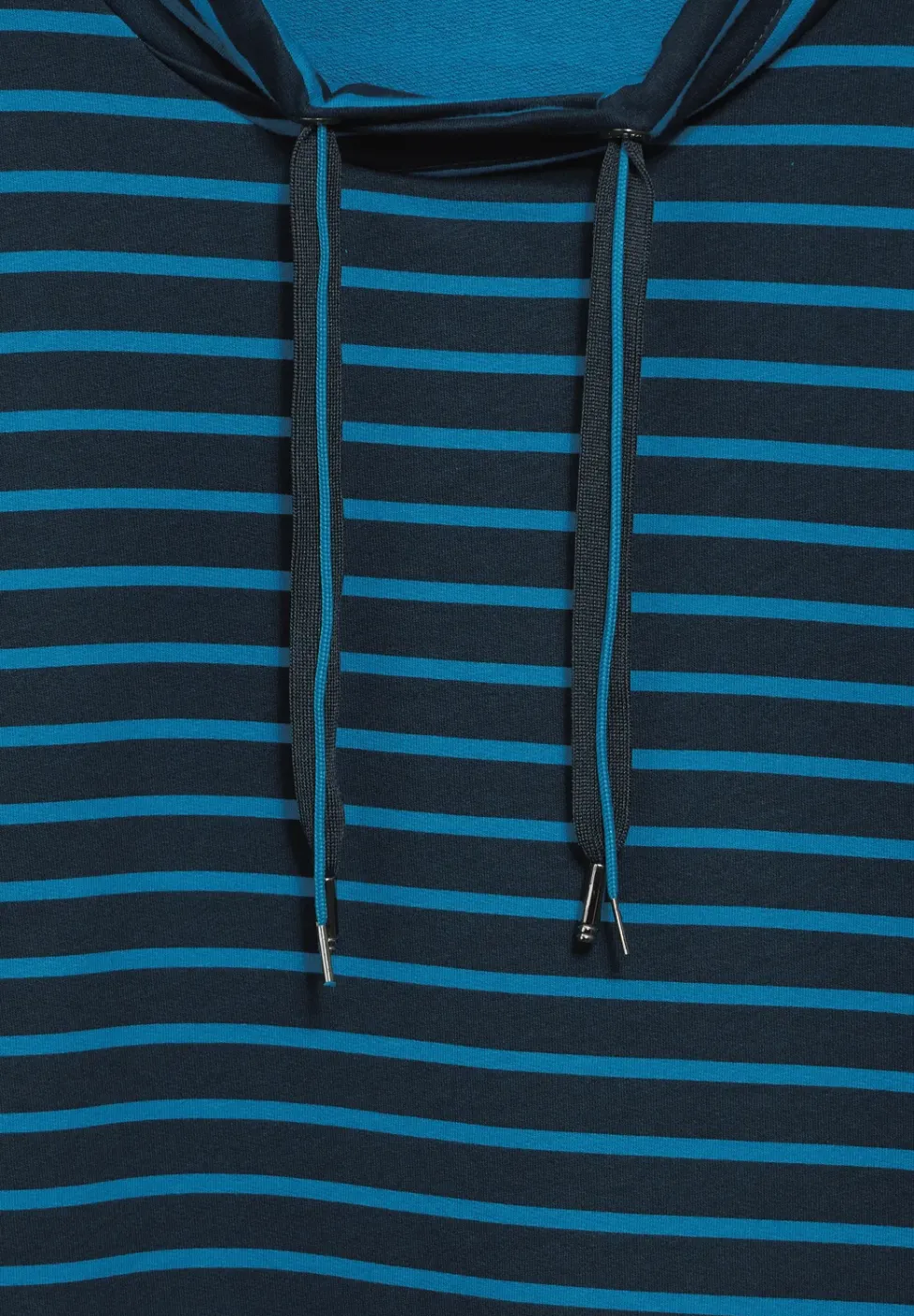 Shirt mit großem Kragen