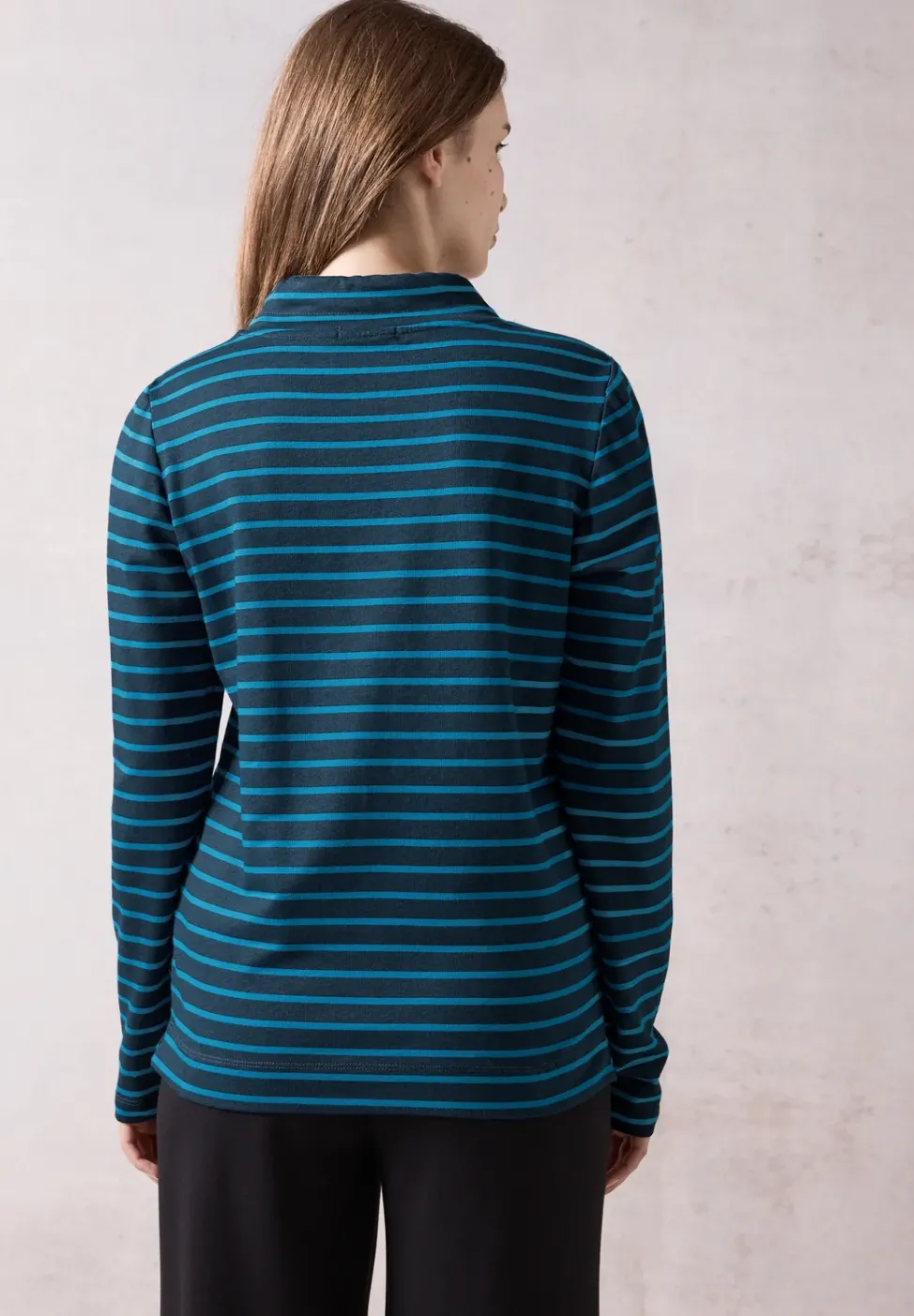 Shirt mit großem Kragen